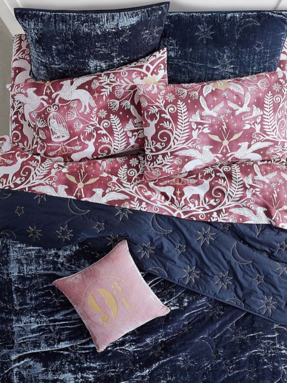 Pottery Barn Teen Harry Potter Magical Damask Sheet Set, Burgundy - Full Size